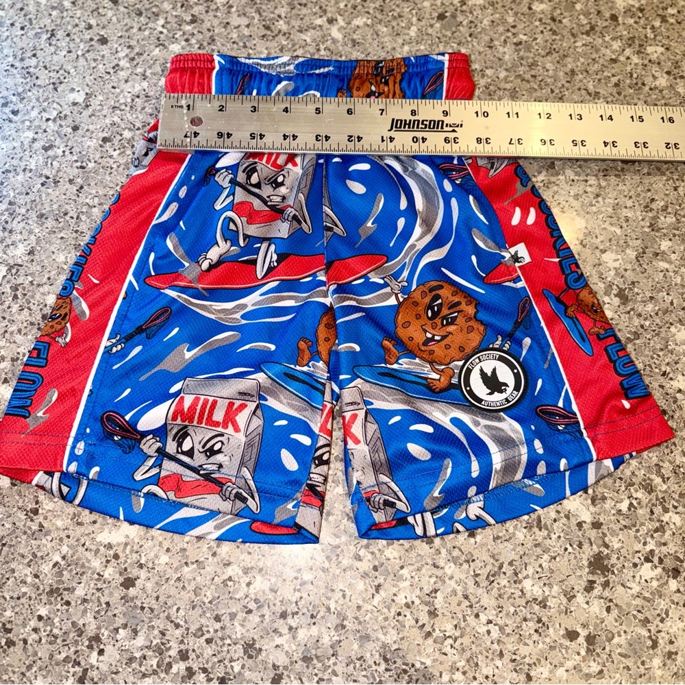 Flow Society l Milk & Cookies Flow l Youth Shorts l Size: YXS - Picture 5 of 9
